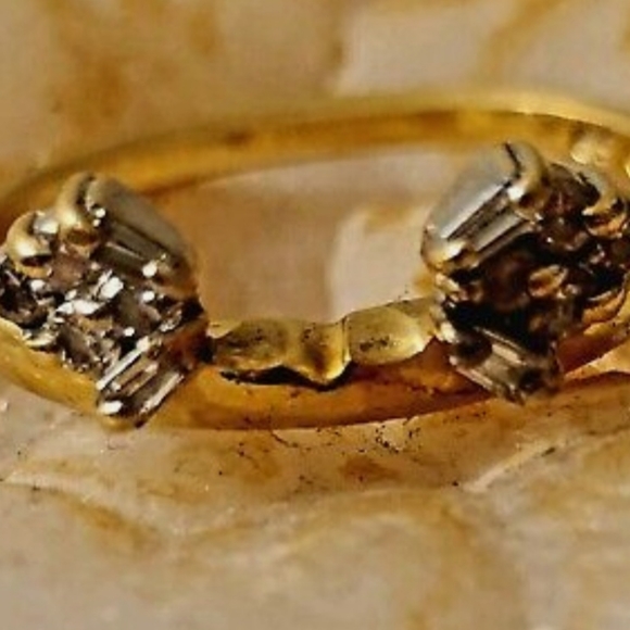 BELDEN JEWELERS vintage, elegant engagement ring set used, solid gold, Size 7. - Picture 8 of 10